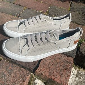 Blowfish no tie faded green